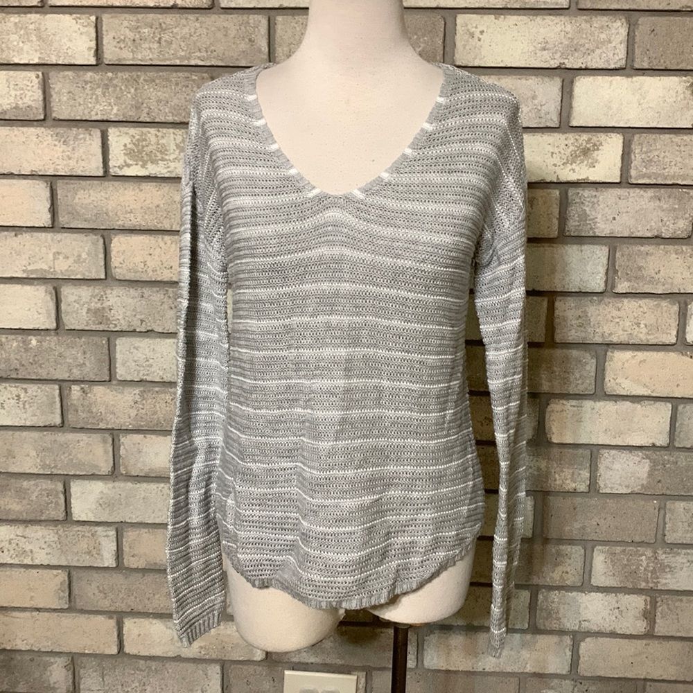 3for$20 sweater xs 
